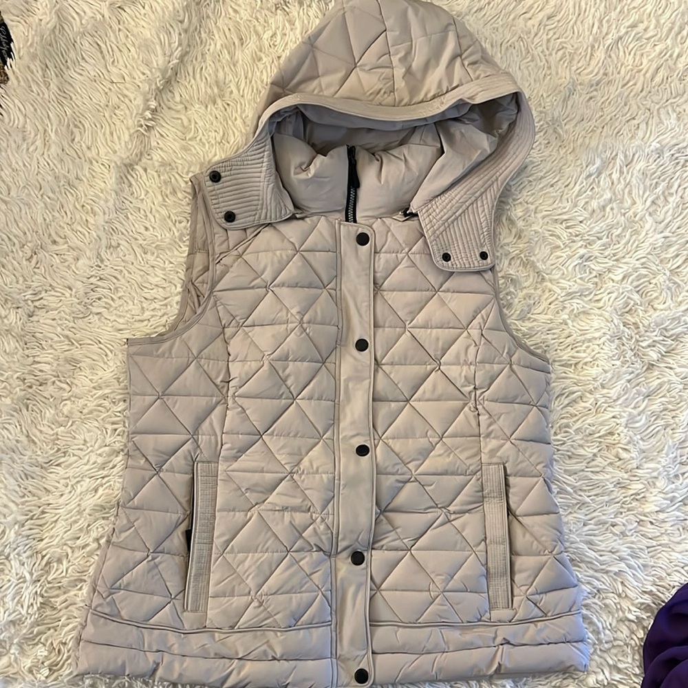 Vest with removable hood!